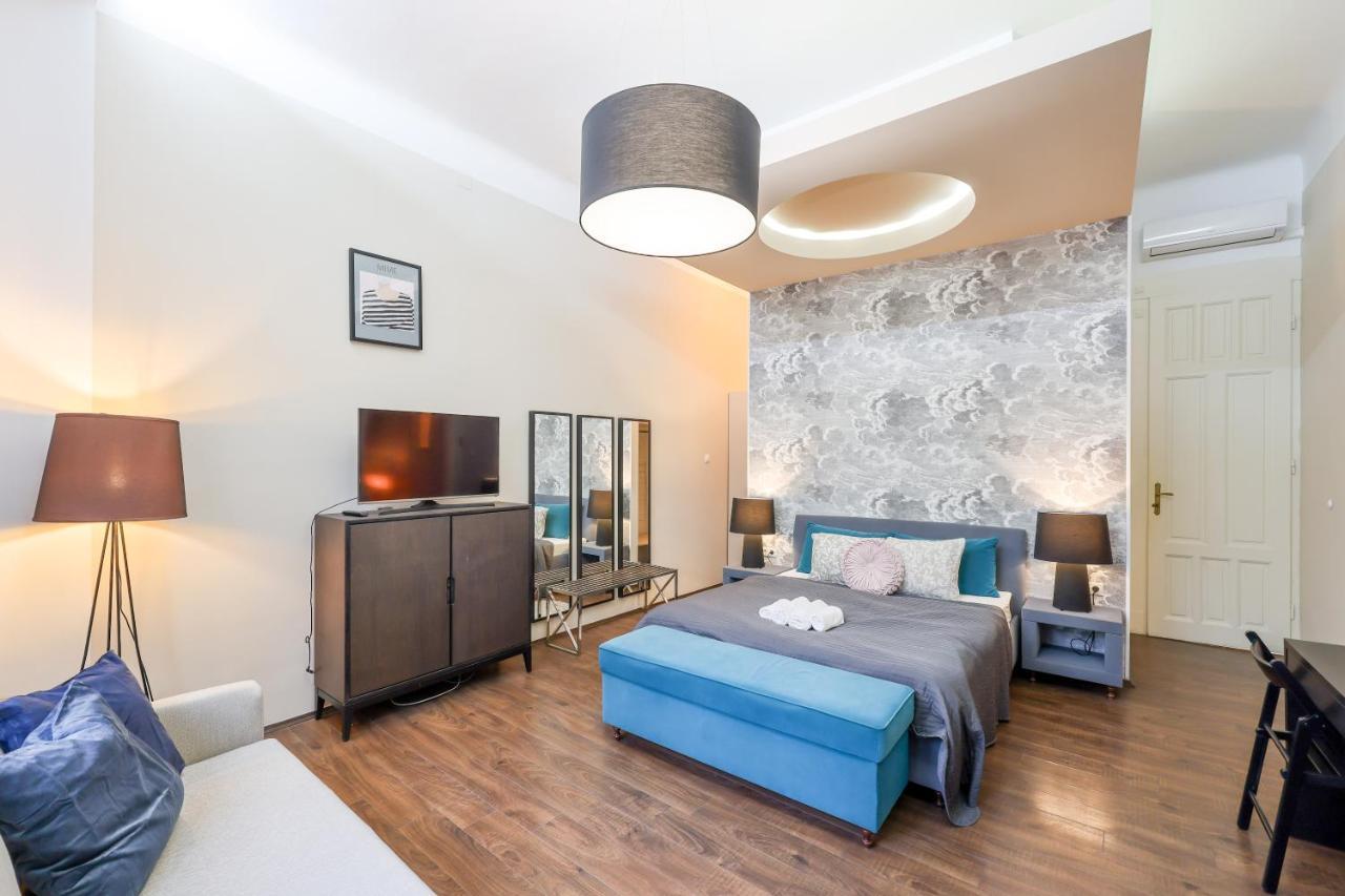 Apartman Deluxe With 4bedrm 2 Bathrm Budapest